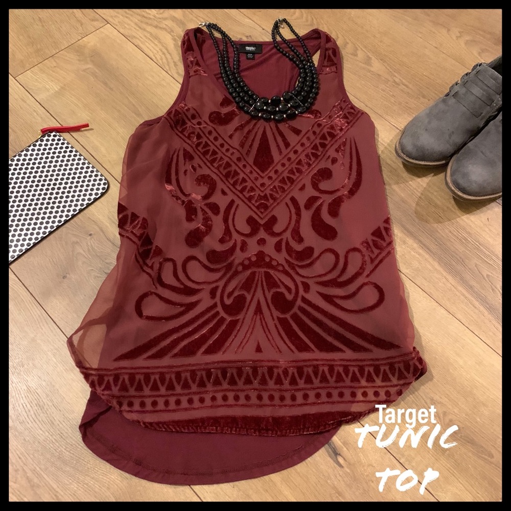 Mossimo sleeveless tunic top